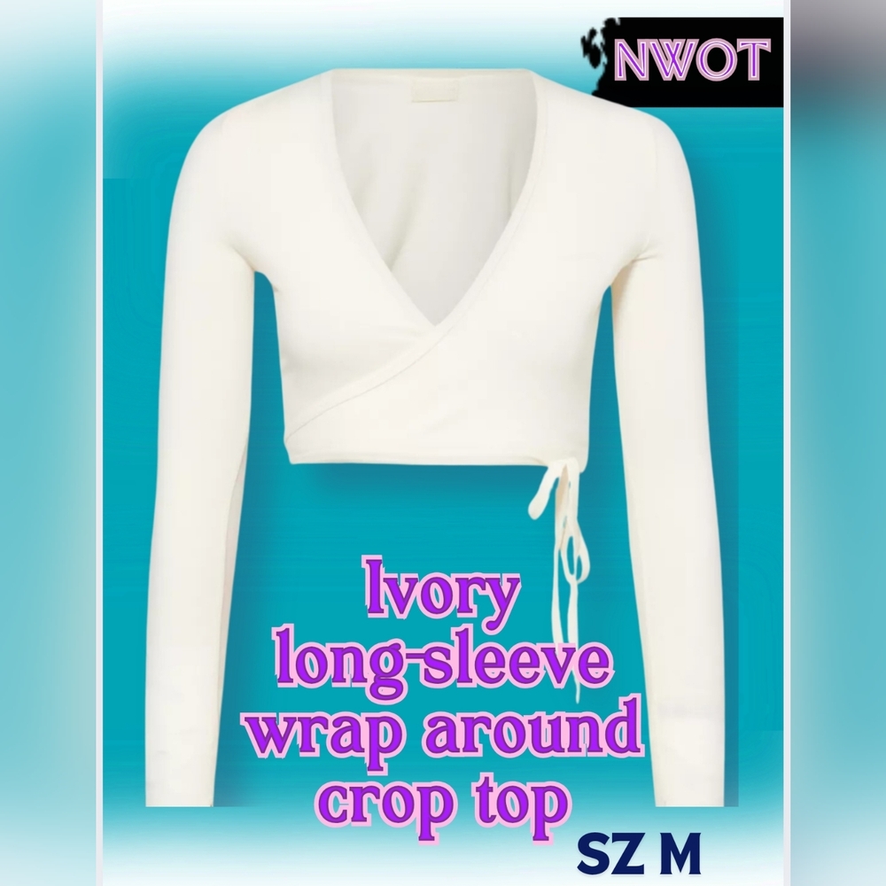 Long-sleeved knit wrap around crop